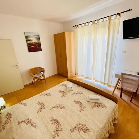 Viler Apartments Izola Exterior photo