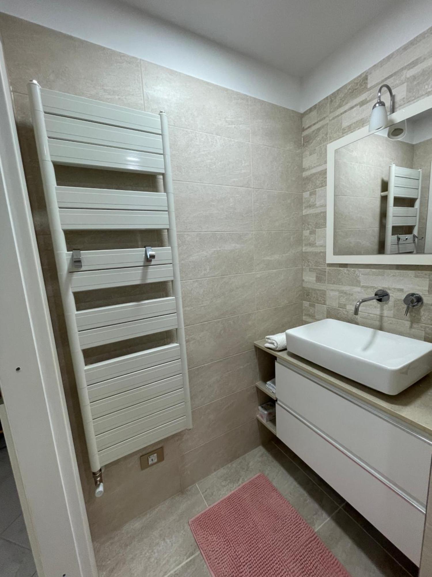 Viler Apartament *